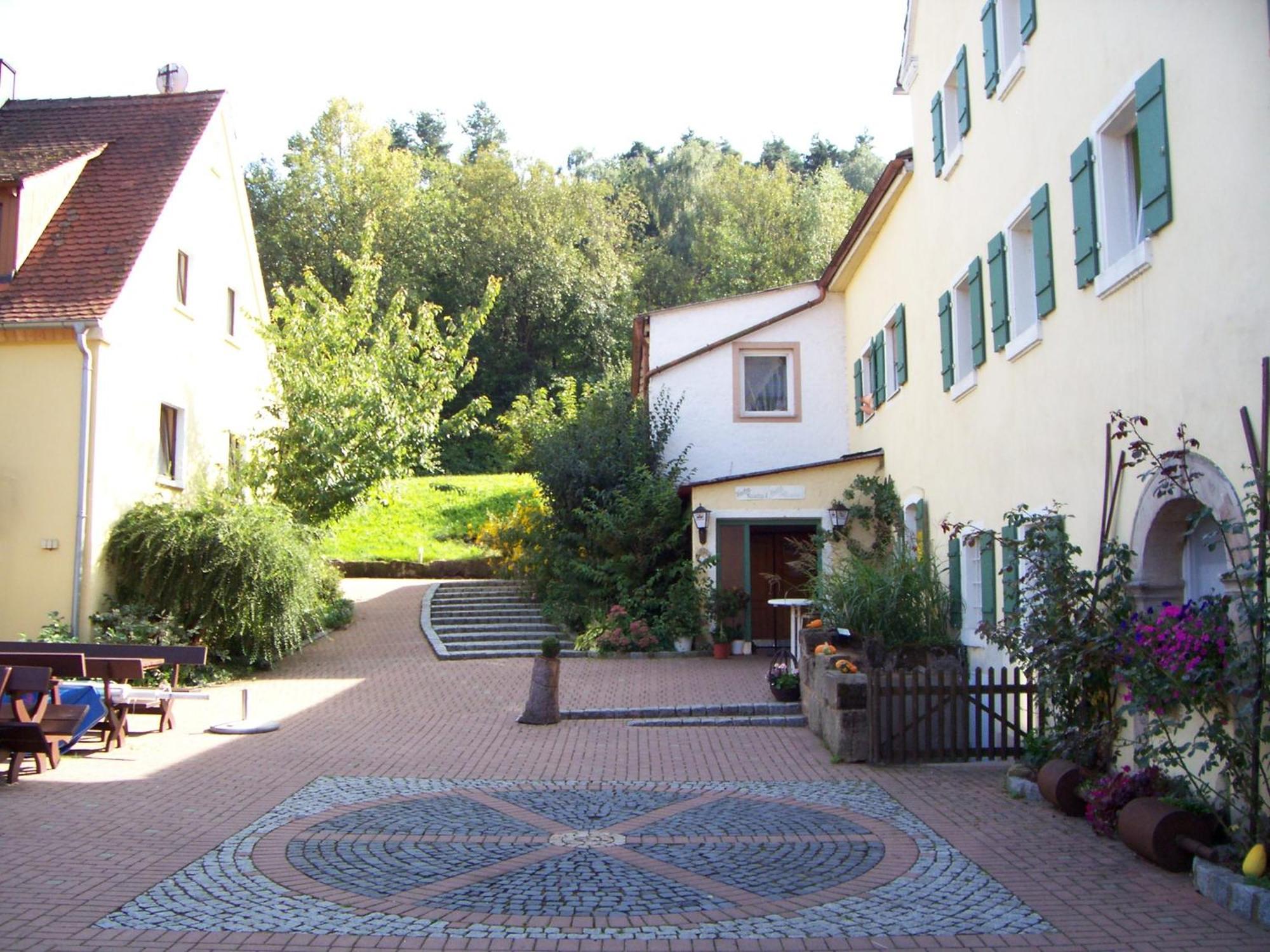Landgasthof Gotzenmuehle Lichtenau  외부 사진